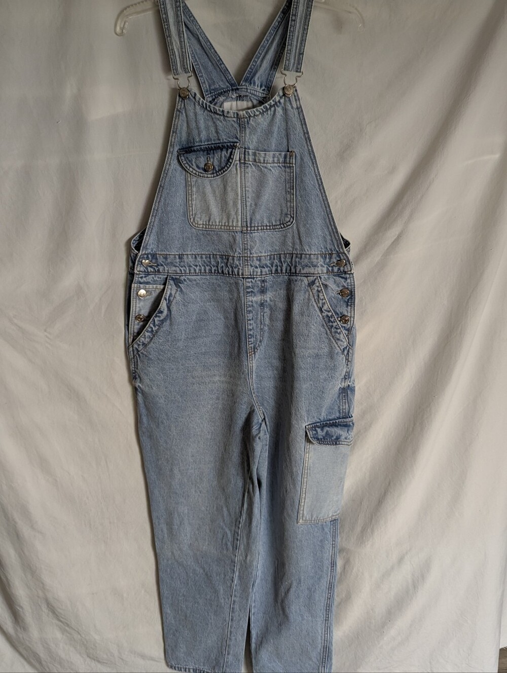 Celebrity Pink Light Wash Denim Overalls Scoop Neck, 7 Pockets Size L - Picture 4 of 10